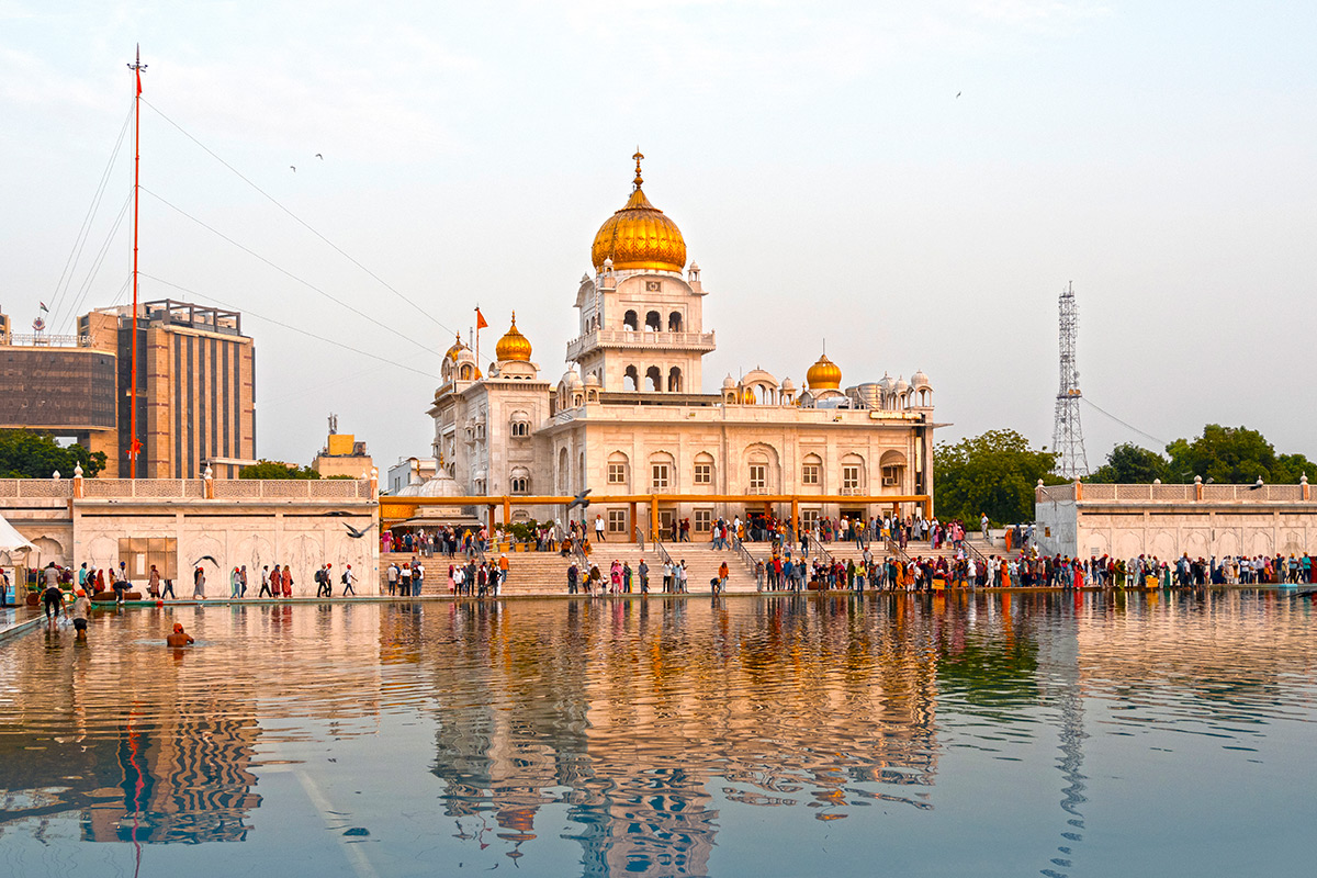 Gurudwara Bangla Sahib i New Delhi, sikh-tempel med gratis matservering